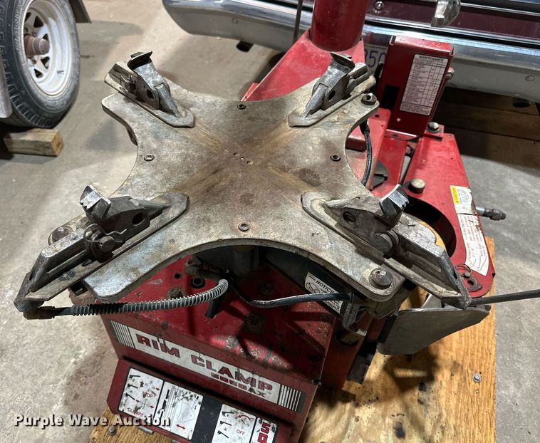 image for item OK9006 Coats 5050AX  rim clamp tire machine