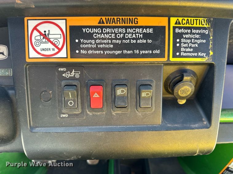 image for item OK9030 2007 John Deere Gator XUV  utility vehicle