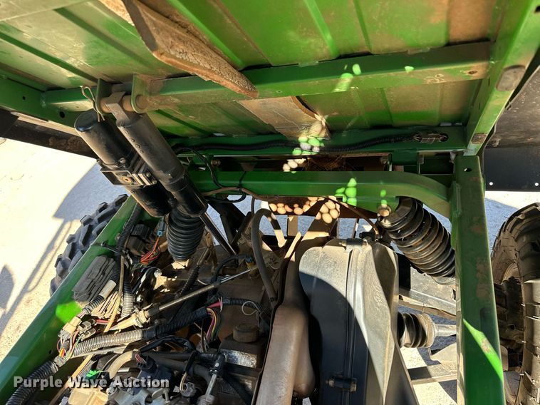 image for item OK9030 2007 John Deere Gator XUV  utility vehicle