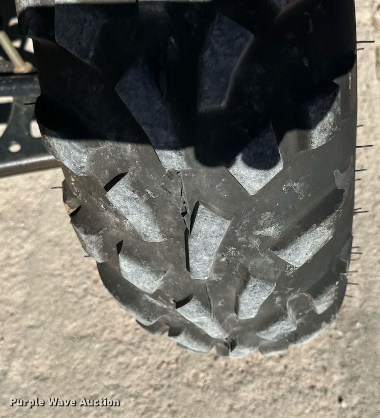 image for item OK9030 2007 John Deere Gator XUV  utility vehicle