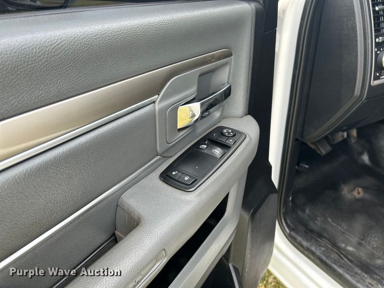 image for item OK9660 2016 Dodge Ram 2500HD  pickup truck