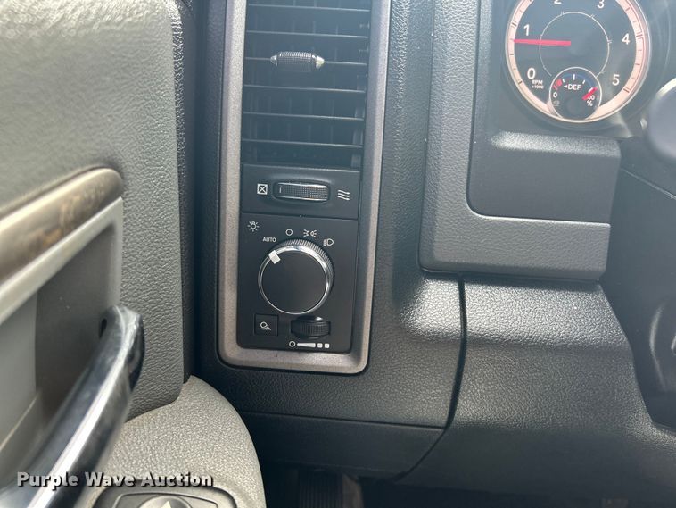 image for item OK9660 2016 Dodge Ram 2500HD  pickup truck