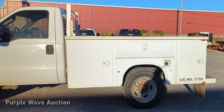 image for item OL9035 2008 Ford F450 Super Duty  utility / service truck