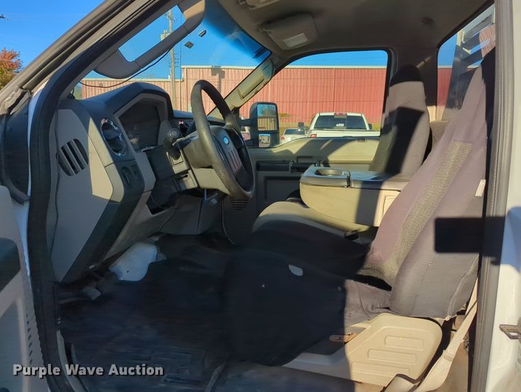 image for item OL9035 2008 Ford F450 Super Duty  utility / service truck