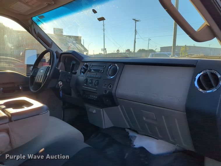 image for item OL9035 2008 Ford F450 Super Duty  utility / service truck