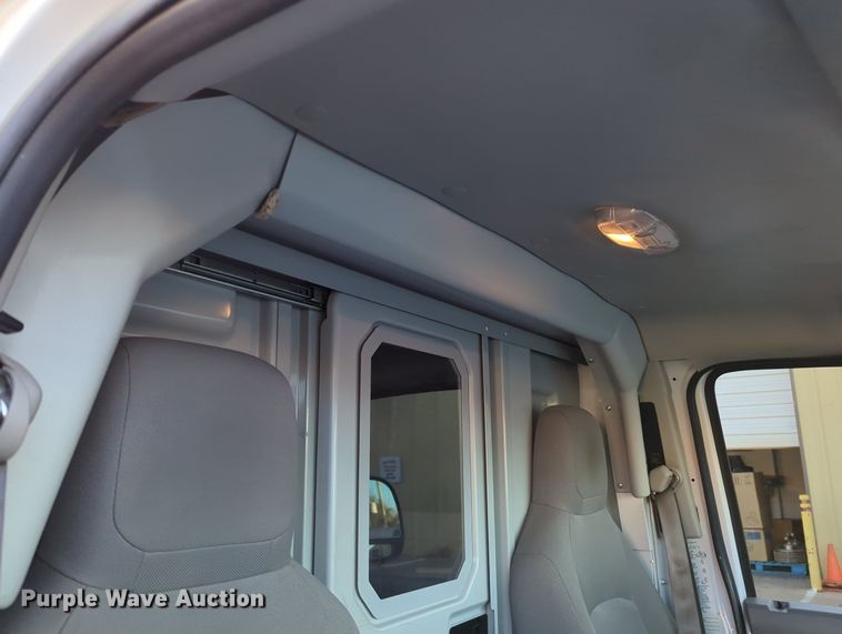 image for item OL9036 2019 Ford E350 Super Duty  utility van