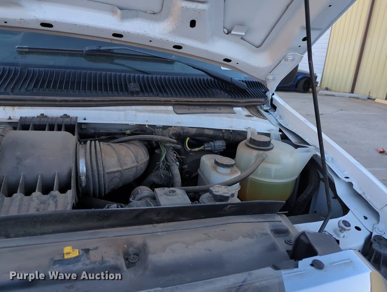 image for item OL9036 2019 Ford E350 Super Duty  utility van