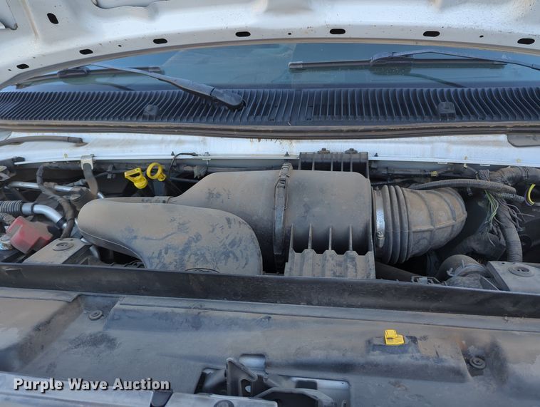 image for item OL9036 2019 Ford E350 Super Duty  utility van