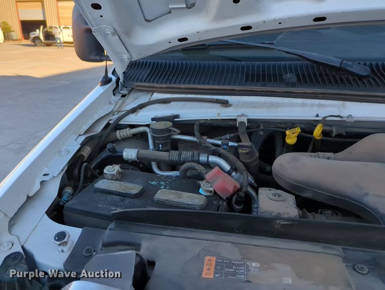 image for item OL9036 2019 Ford E350 Super Duty  utility van