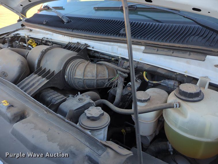 image for item OL9036 2019 Ford E350 Super Duty  utility van