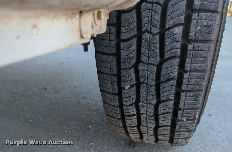 image for item OL9036 2019 Ford E350 Super Duty  utility van