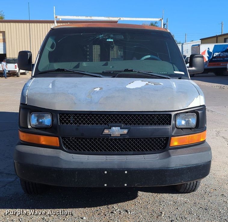 image for item OL9037 2009 Chevrolet Express 1500  van
