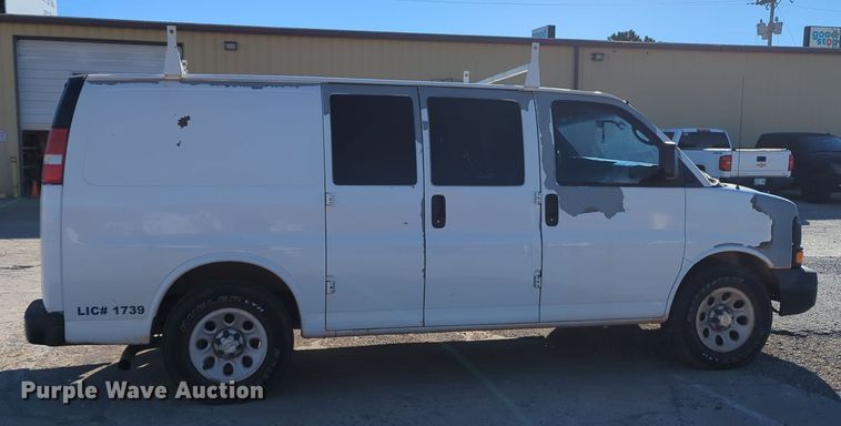 image for item OL9037 2009 Chevrolet Express 1500  van