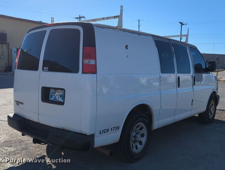 image for item OL9037 2009 Chevrolet Express 1500  van