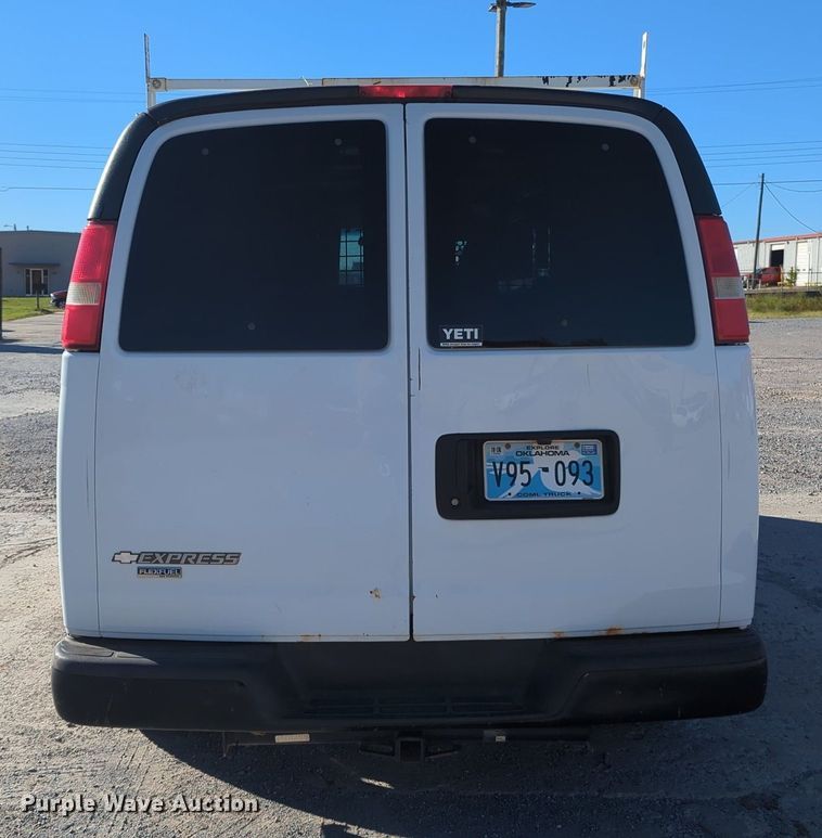 image for item OL9037 2009 Chevrolet Express 1500  van