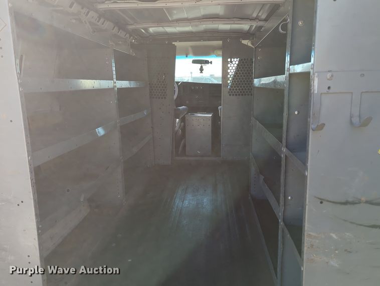image for item OL9037 2009 Chevrolet Express 1500  van