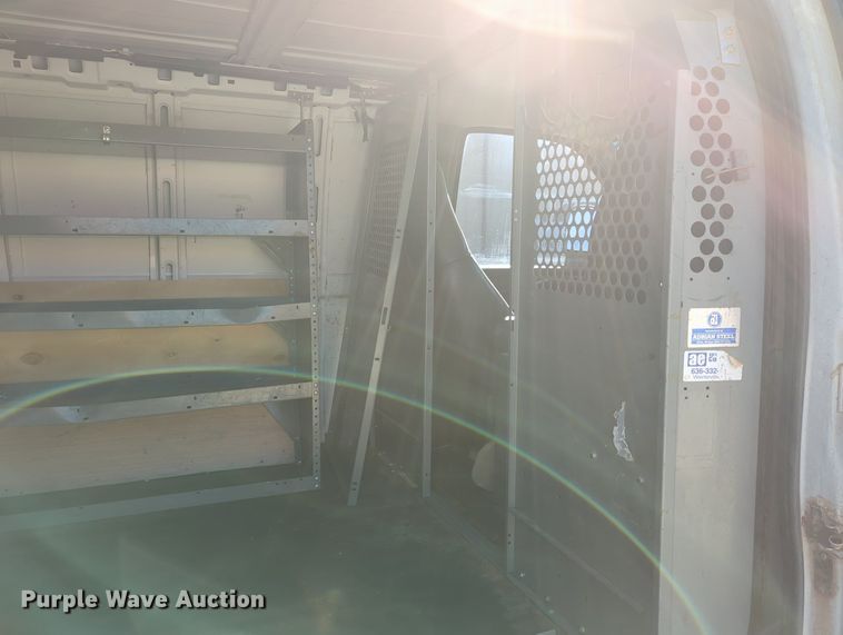 image for item OL9037 2009 Chevrolet Express 1500  van