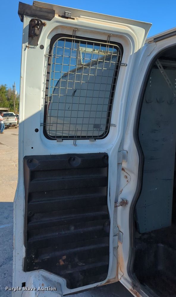 image for item OL9037 2009 Chevrolet Express 1500  van