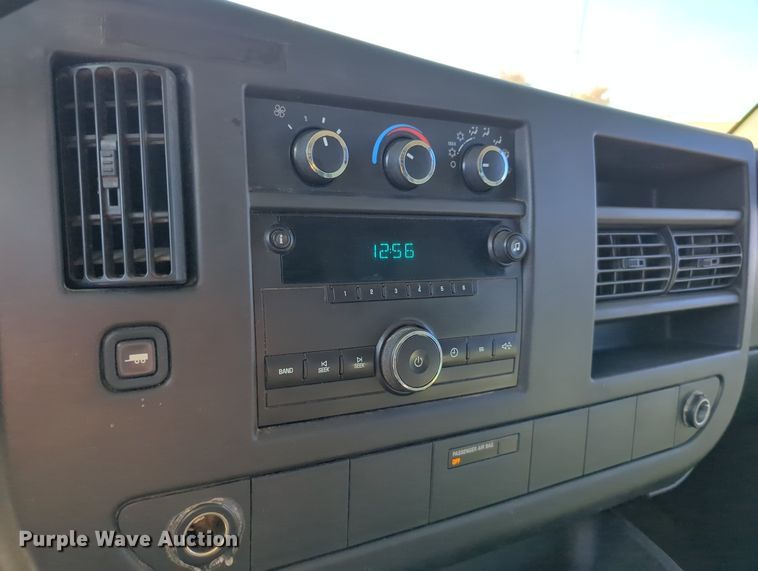 image for item OL9037 2009 Chevrolet Express 1500  van
