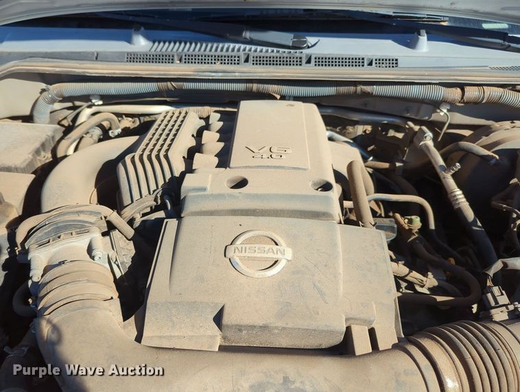 image for item OL9038 2008 Nissan Frontier  Crew Cab pickup truck