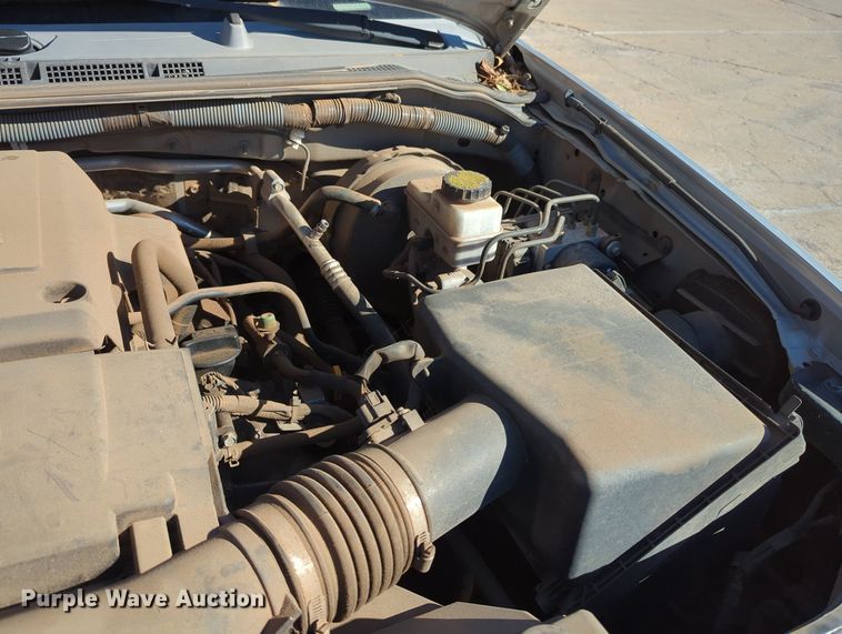 image for item OL9038 2008 Nissan Frontier  Crew Cab pickup truck