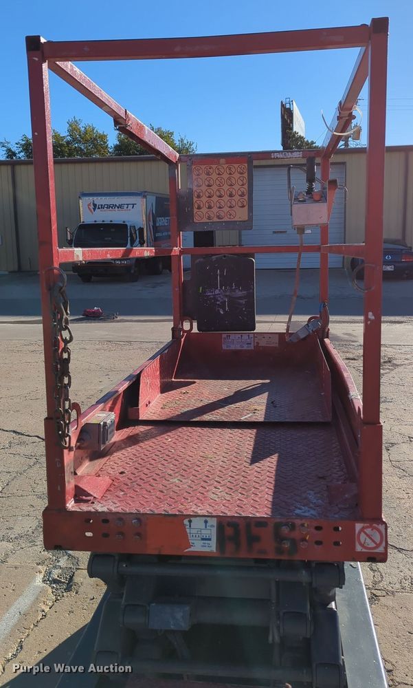 image for item OL9040 Sky Jack SJ III -3219  scissor lift