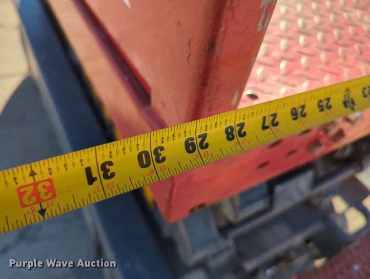 image for item OL9040 Sky Jack SJ III -3219  scissor lift