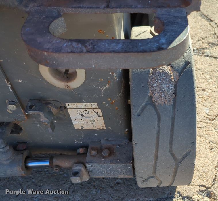 image for item OL9040 Sky Jack SJ III -3219  scissor lift