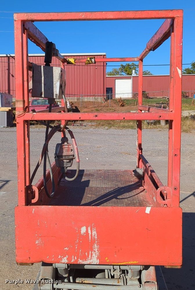 image for item OL9042 2008 Sky Jack SJIII-3219  scissor lift