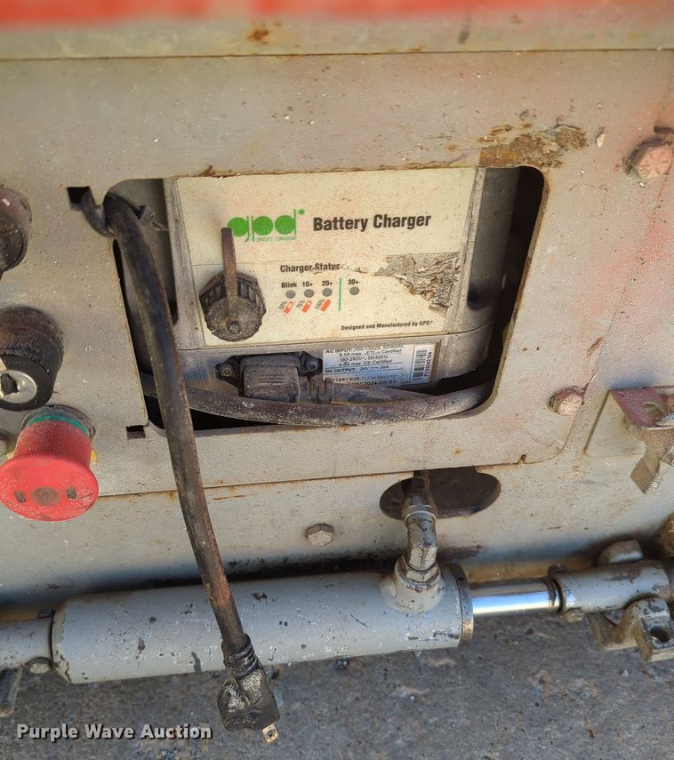 image for item OL9042 2008 Sky Jack SJIII-3219  scissor lift