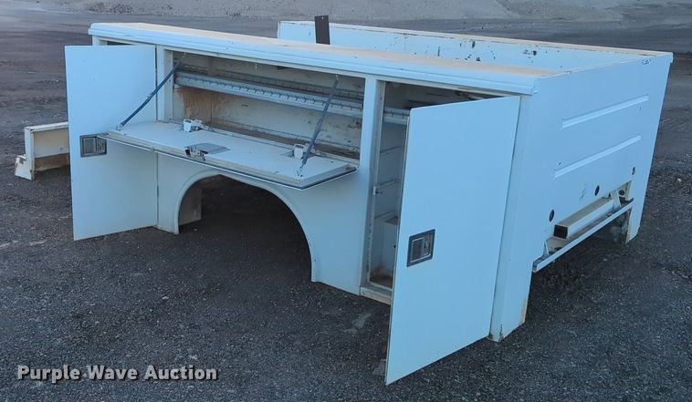 image for item OL9046 TRG  utility bed