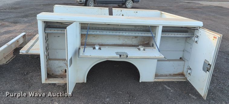 image for item OL9046 TRG  utility bed