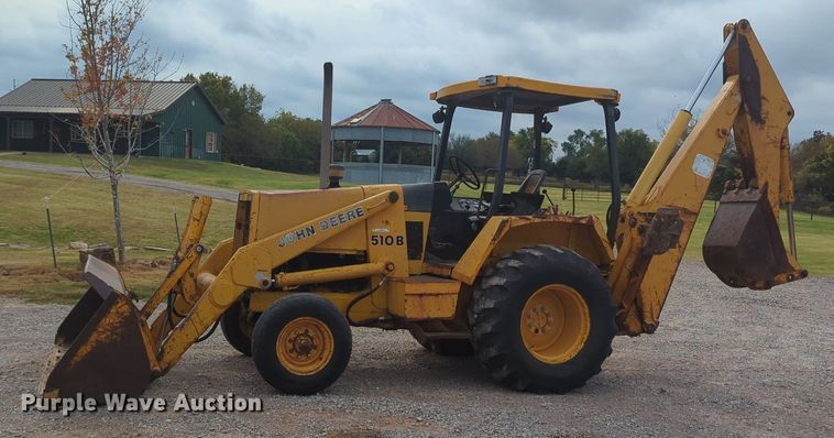 image for item OL9057 1983 John Deere 510B  backhoe