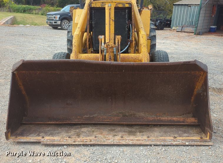 image for item OL9057 1983 John Deere 510B  backhoe