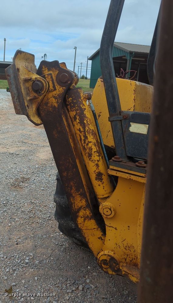 image for item OL9057 1983 John Deere 510B  backhoe