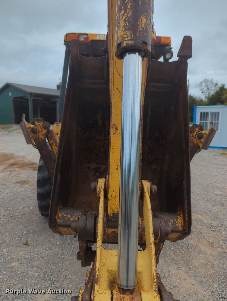image for item OL9057 1983 John Deere 510B  backhoe
