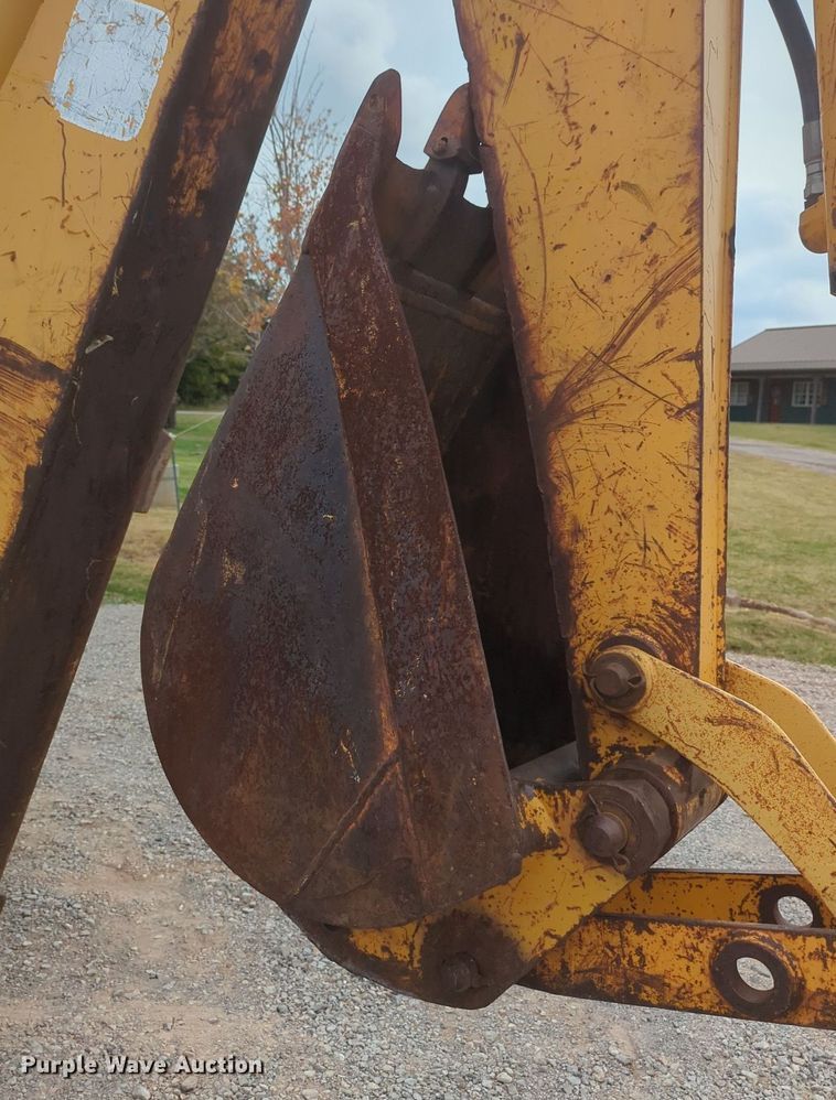 image for item OL9057 1983 John Deere 510B  backhoe