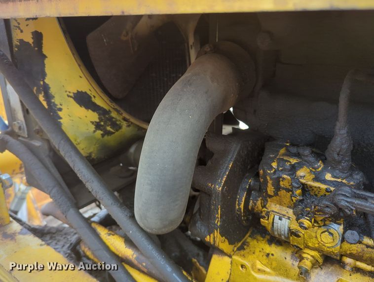 image for item OL9057 1983 John Deere 510B  backhoe