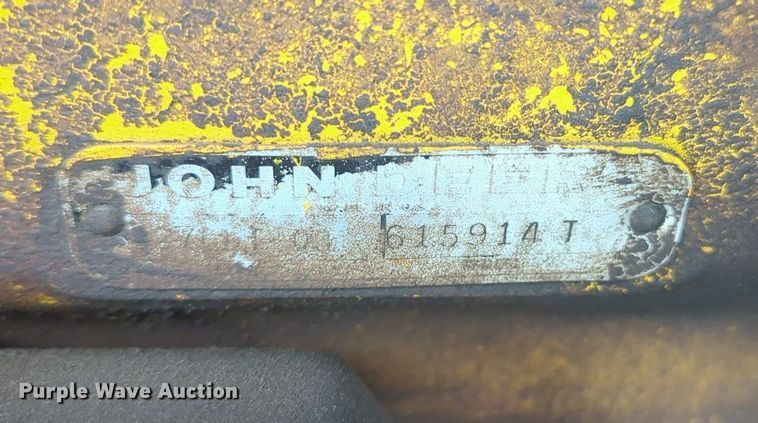 image for item OL9057 1983 John Deere 510B  backhoe