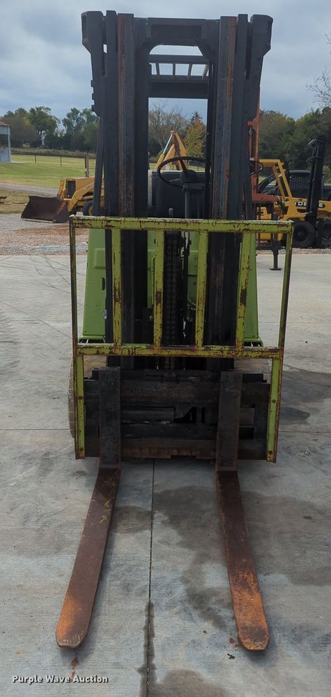 image for item OL9060 Clark GCS25MB  forklift