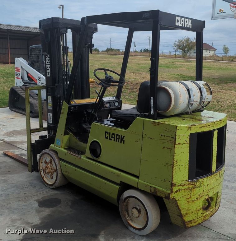 image for item OL9060 Clark GCS25MB  forklift