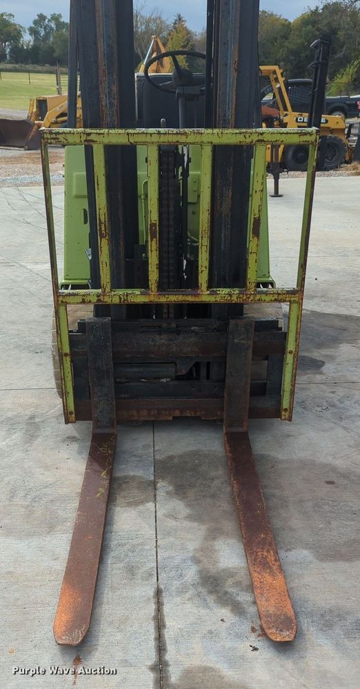image for item OL9060 Clark GCS25MB  forklift