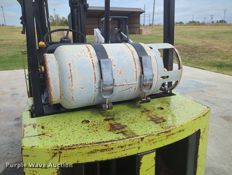 image for item OL9060 Clark GCS25MB  forklift