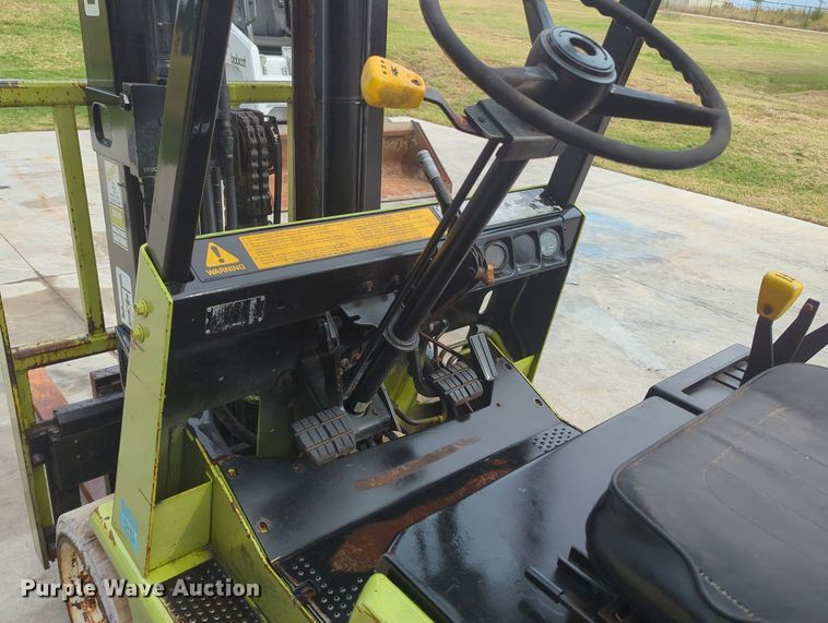 image for item OL9060 Clark GCS25MB  forklift