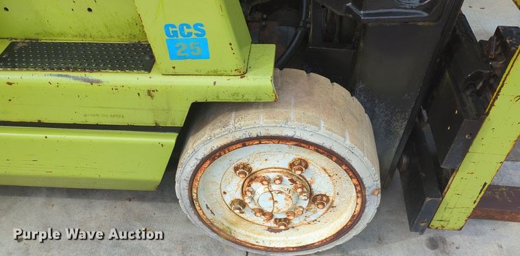 image for item OL9060 Clark GCS25MB  forklift