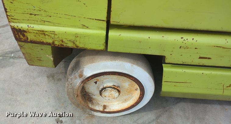 image for item OL9060 Clark GCS25MB  forklift