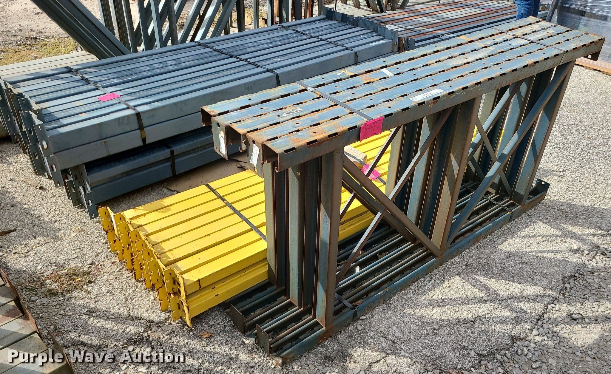 Pallet racking in Kansas City, MO Item MQ9558 for sale Purple Wave