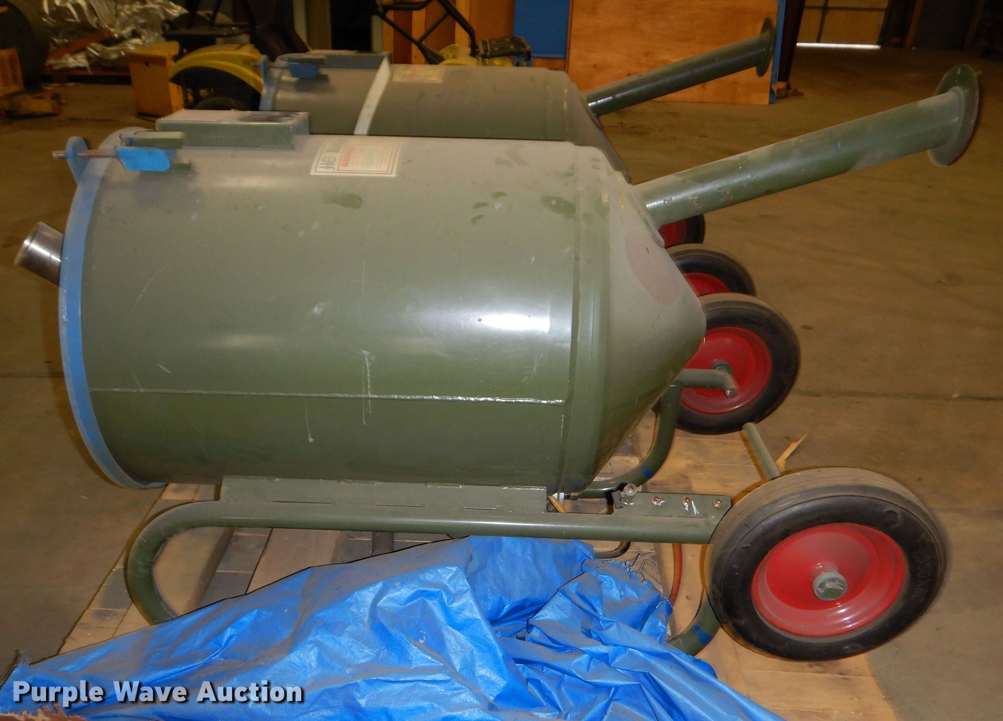 2014 Hodge Clemco 2452 abrasive blasting machine in Enterprise, KS