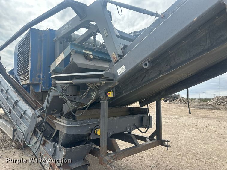 image for item DH1847 2010 Kleemann Mobirex MR110ZS EVO  crushing plant