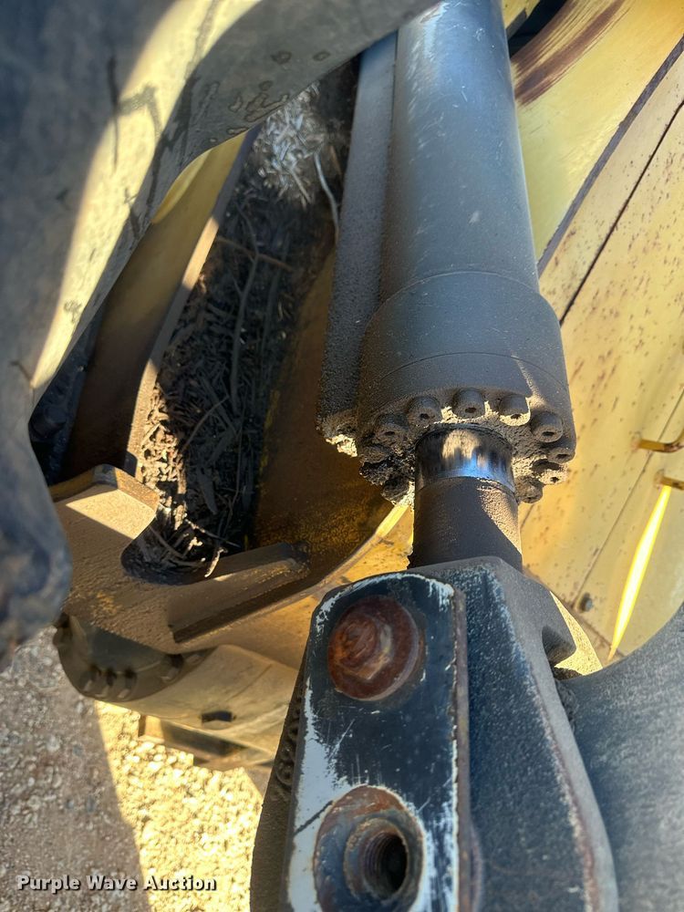 image for item DH1923 2012 Caterpillar 563C  feller buncher